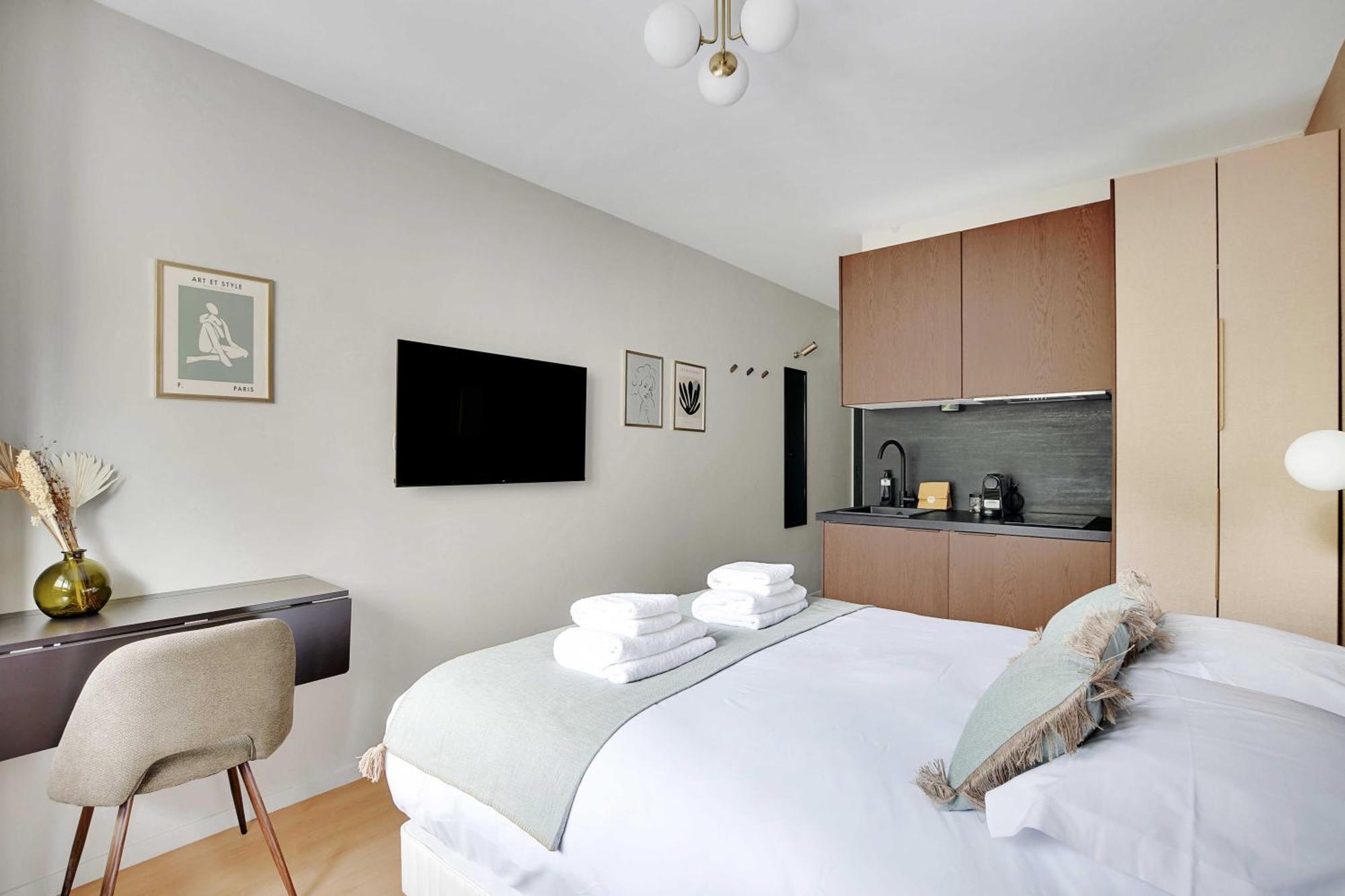 Velizy Apartment *